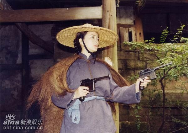 双枪老太婆传奇剧情介绍