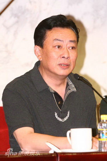 开天辟地剧情介绍