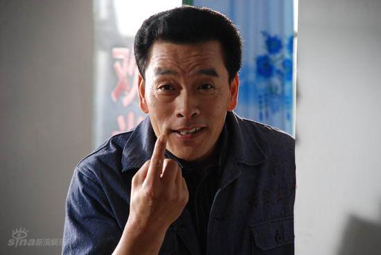 父辈的旗帜剧情介绍