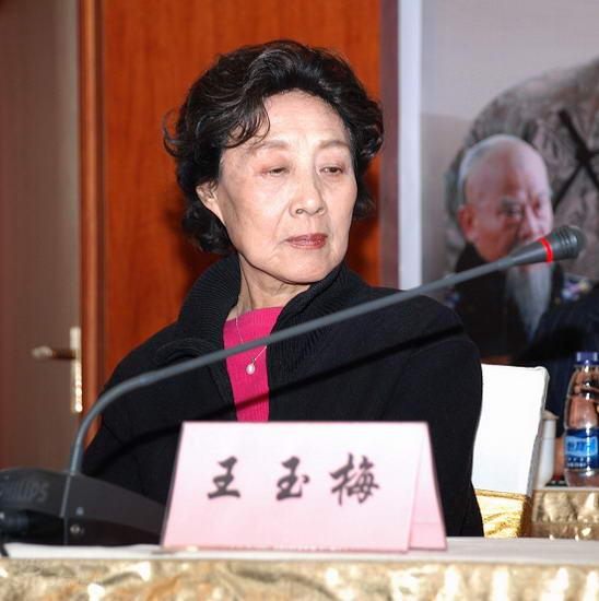 漕运码头剧情介绍