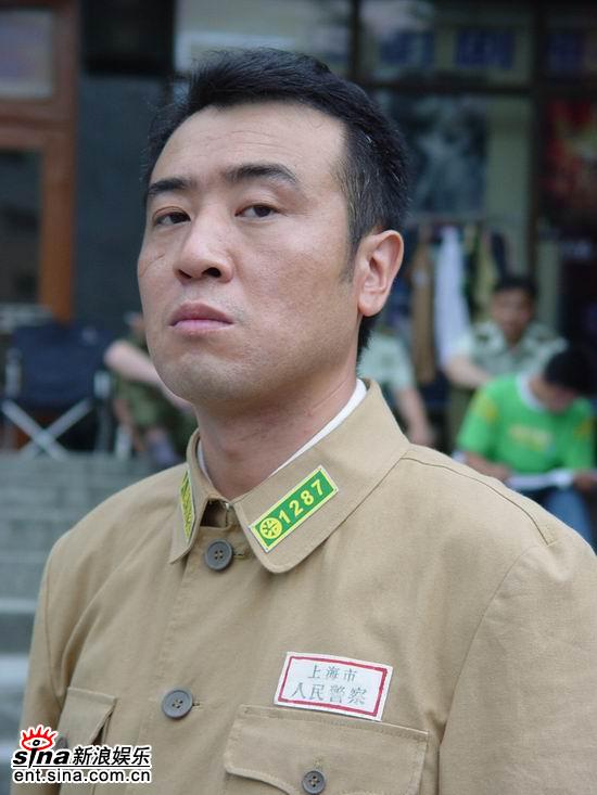 霓虹灯下的哨兵剧情介绍