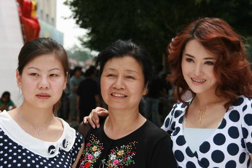 黑金地的女人剧情介绍