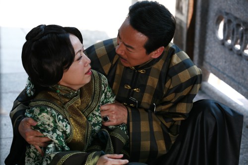 牌坊下的女人剧情介绍