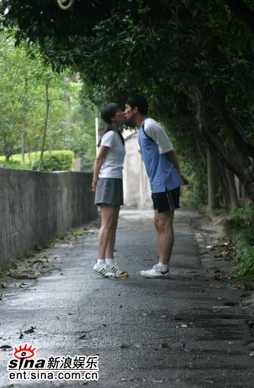 我爱你，再见剧情介绍