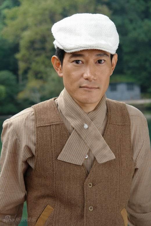 翡翠凤凰剧情介绍