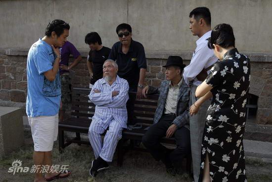 侦探小说剧情介绍