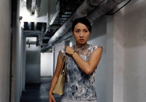 女人背后的女人剧情介绍