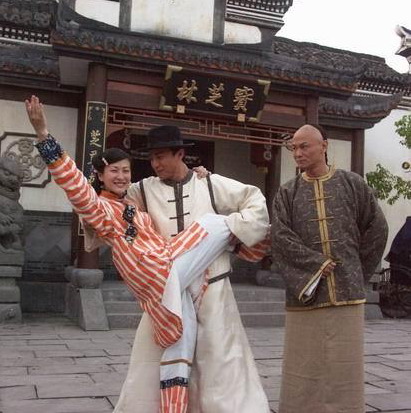 黄飞鸿与十三姨剧情介绍