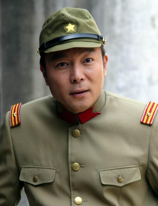 追杀横路靖六剧情介绍