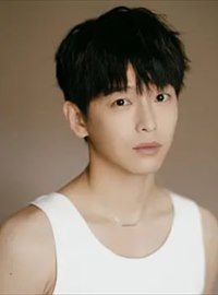 交锋演员春晓